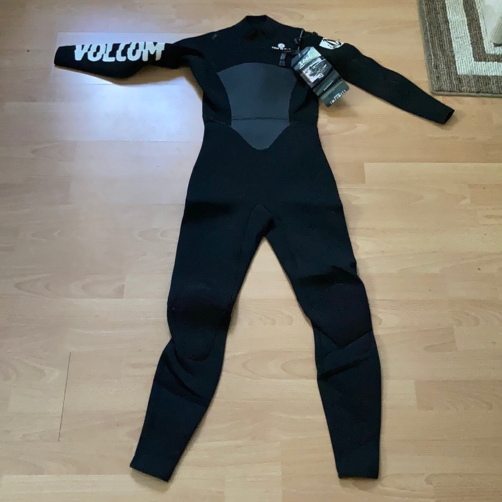 Volcom Wet Suit